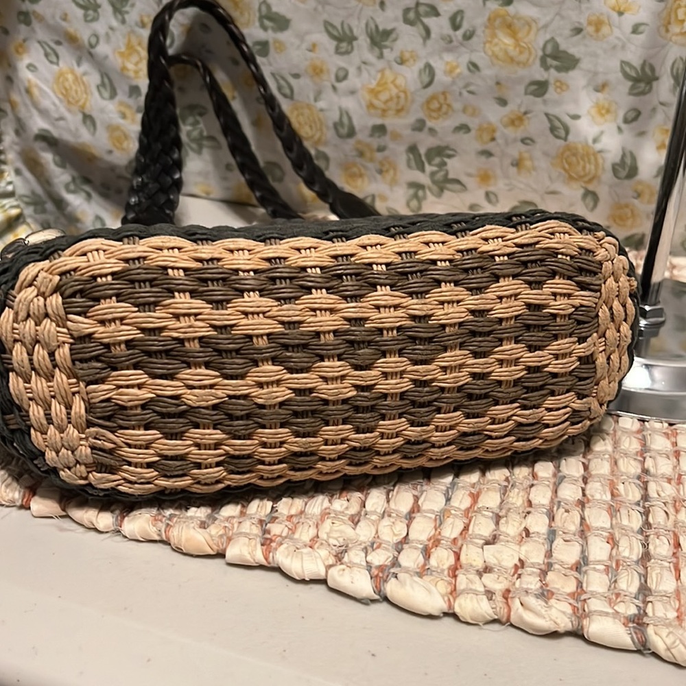 Brighton Shoulder Bag - Picture 8 of 15